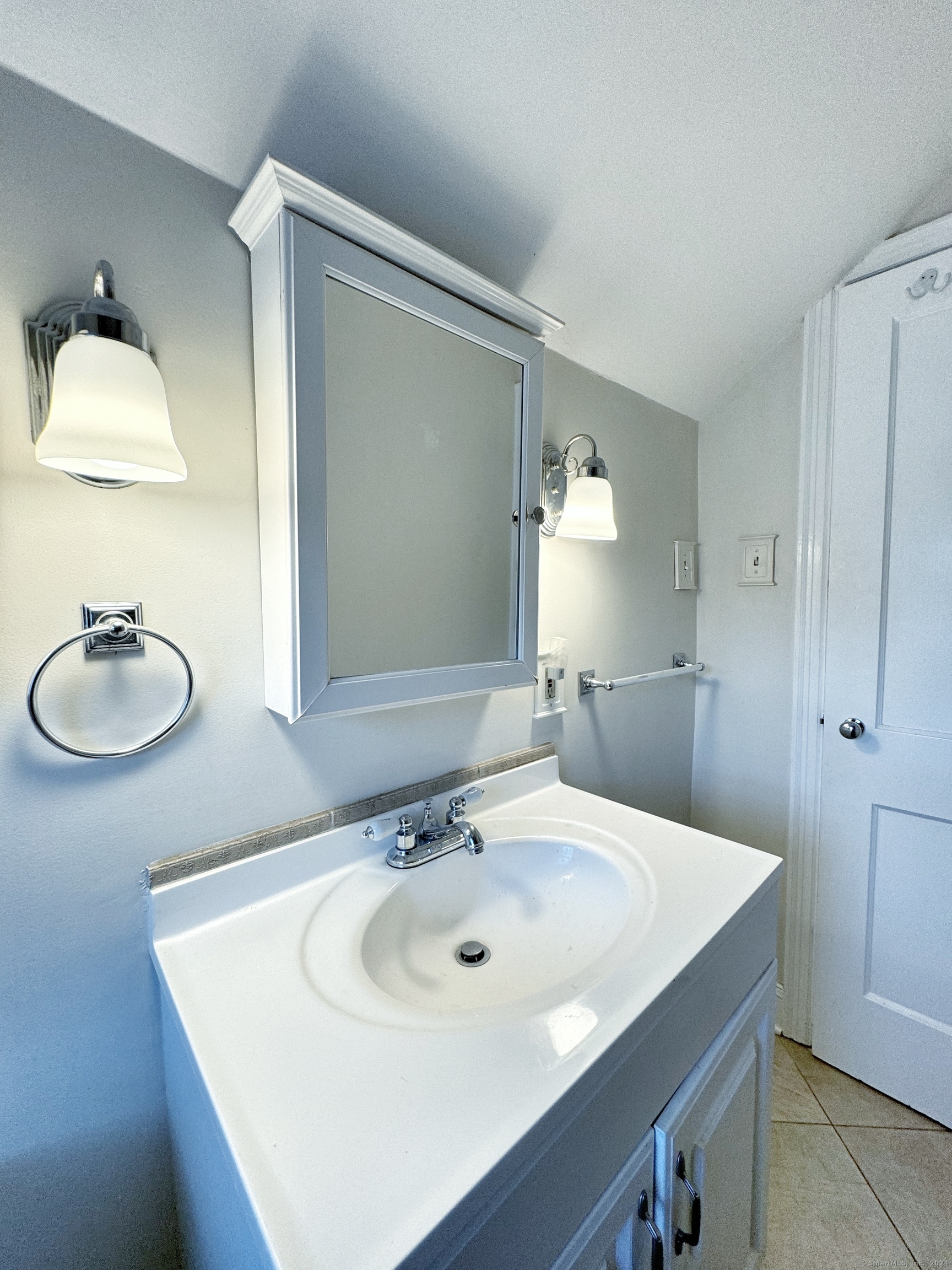 84 Sunnyridge Avenue Fairfield CT 06824