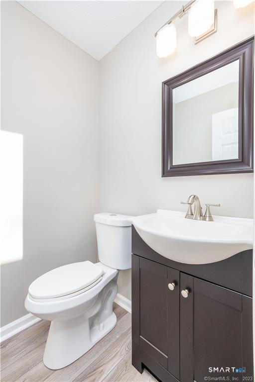 266 Conestoga Way Glastonbury CT 06033