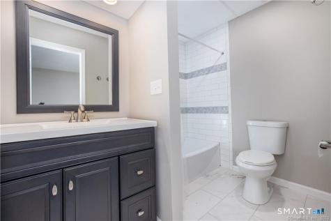 266 Conestoga Way Glastonbury CT 06033
