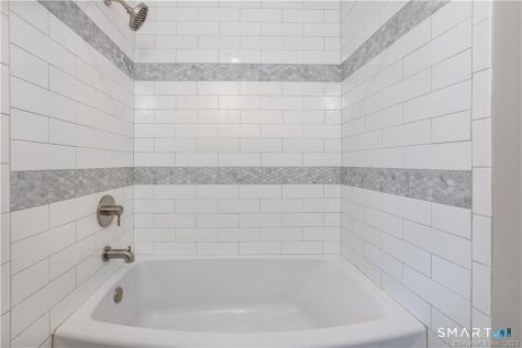 266 Conestoga Way Glastonbury CT 06033