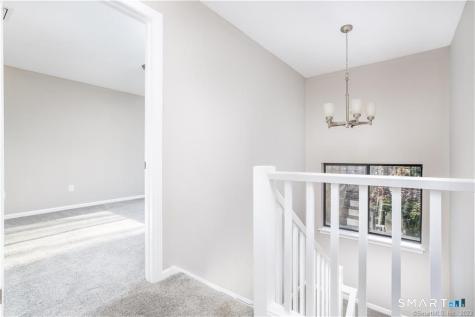266 Conestoga Way Glastonbury CT 06033