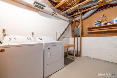 266 Conestoga Way Glastonbury CT 06033