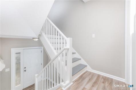 266 Conestoga Way Glastonbury CT 06033