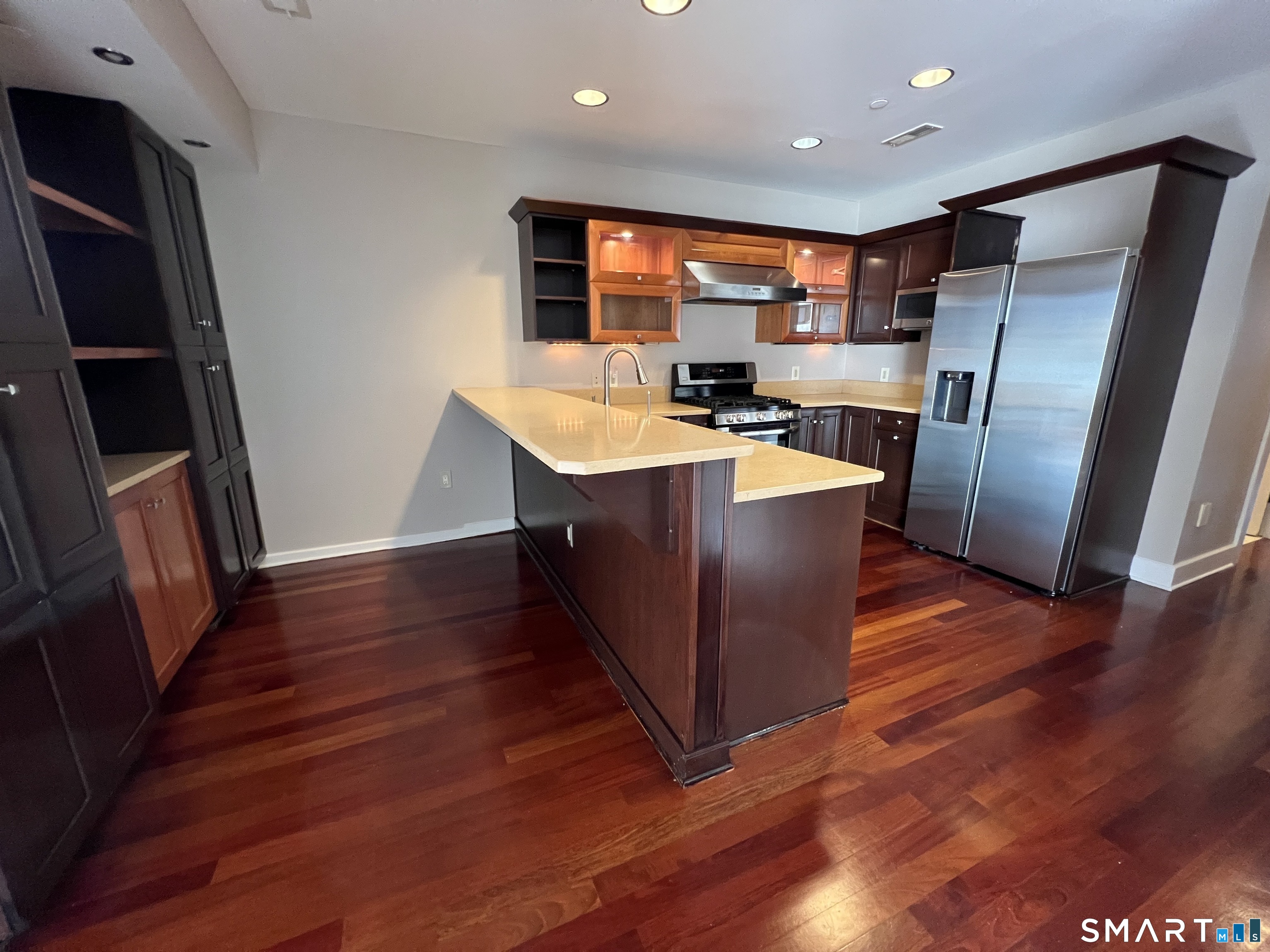 9 River Street Milford CT 06460