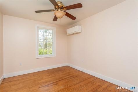 502 Stearns Street Killingly CT 56325