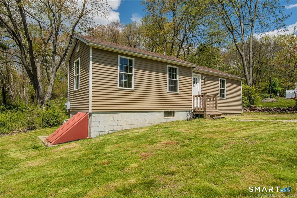 502 Stearns Street Killingly CT 56325