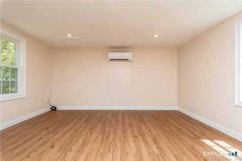 502 Stearns Street Killingly CT 56325