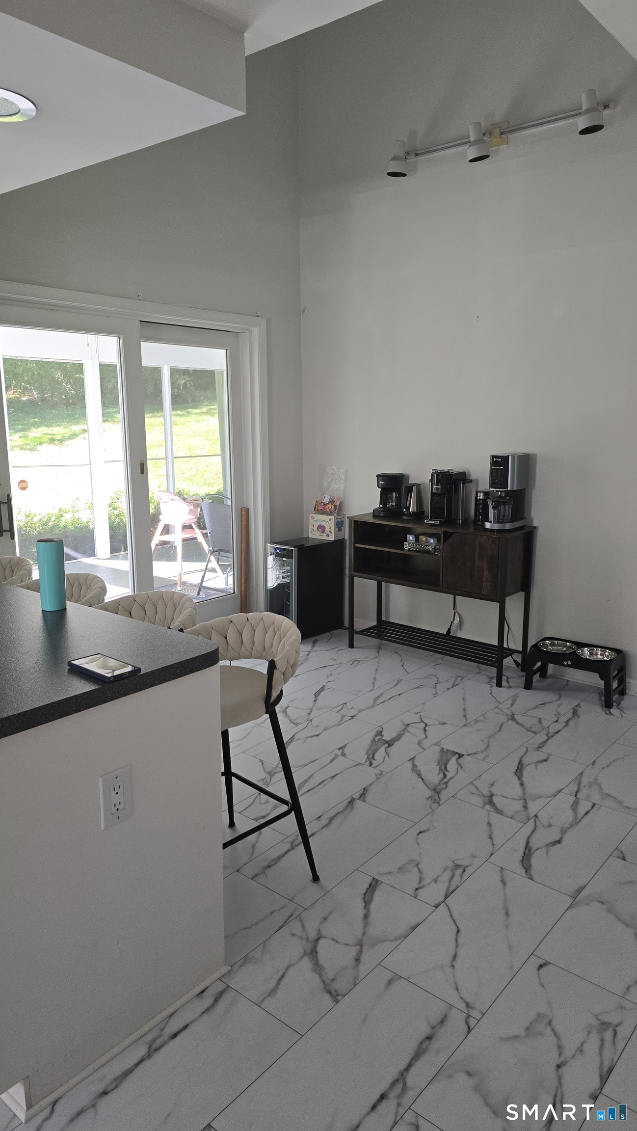 15 Blue Ridge Lane North Haven CT 06473