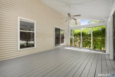 15 Blue Ridge Lane North Haven CT 06473