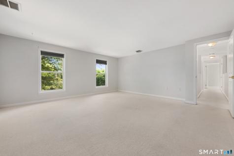 15 Blue Ridge Lane North Haven CT 06473
