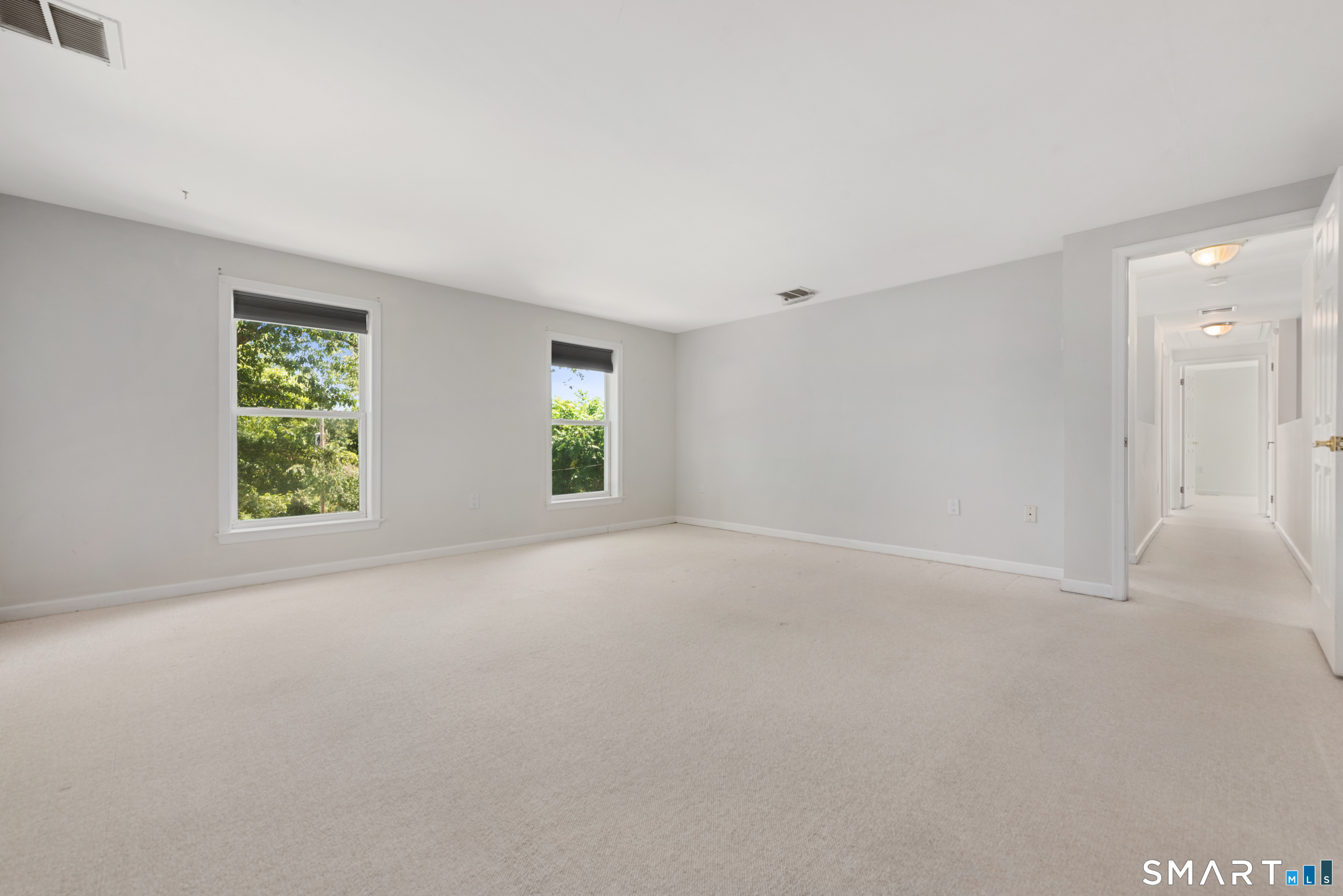 15 Blue Ridge Lane North Haven CT 06473