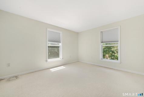 15 Blue Ridge Lane North Haven CT 06473