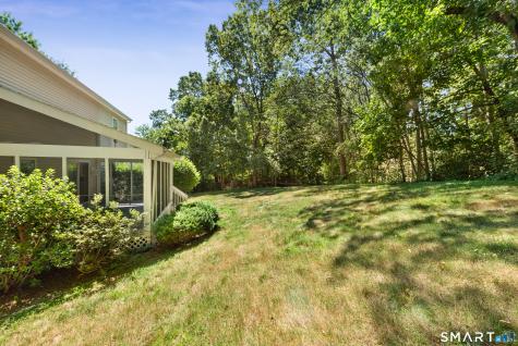 15 Blue Ridge Lane North Haven CT 06473