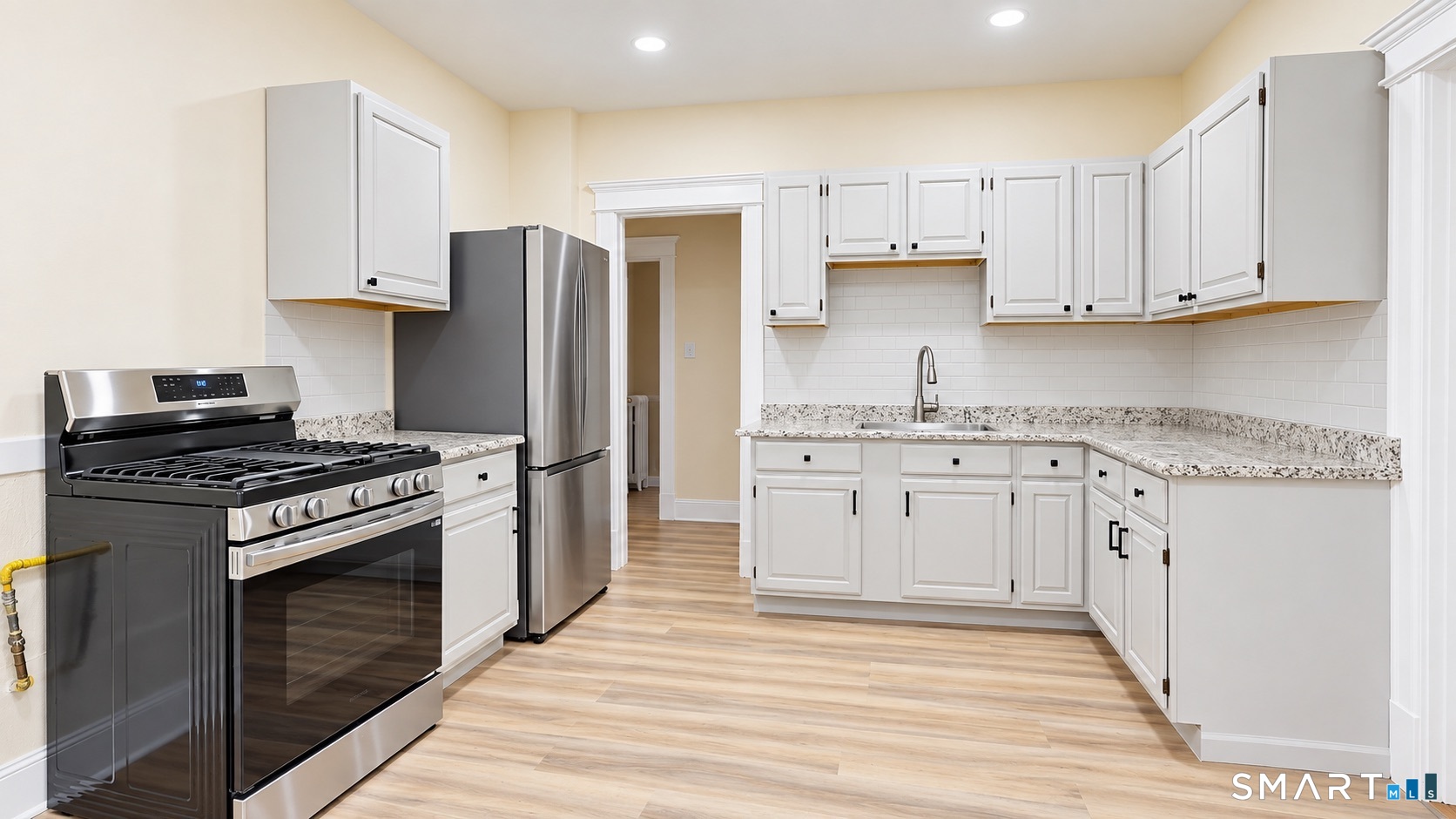 17 Bond Street Hartford CT 06114