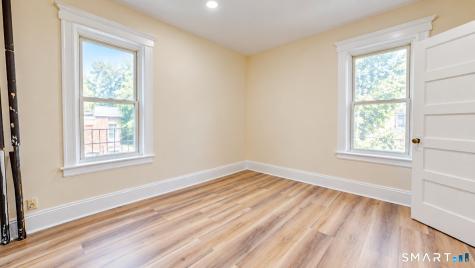 17 Bond Street Hartford CT 06114