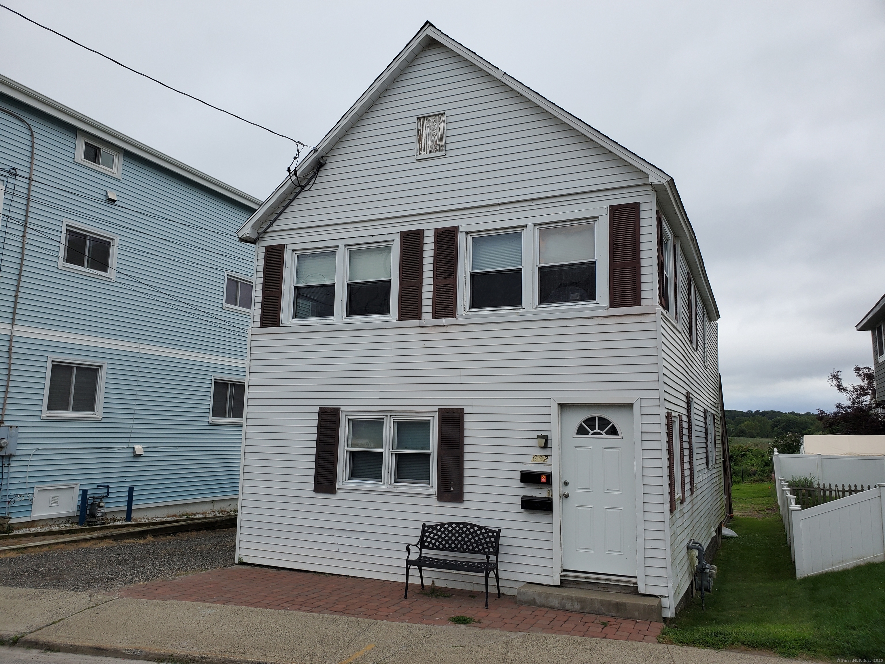 692 East Broadway Milford CT 06460