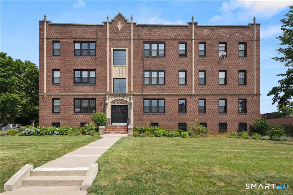 684 Farmington Avenue West Hartford CT 06119