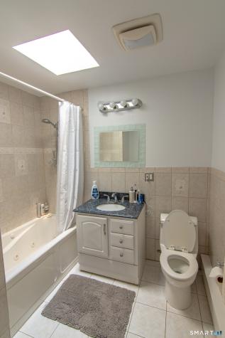 113 Dogwood Lane Stamford CT 06903
