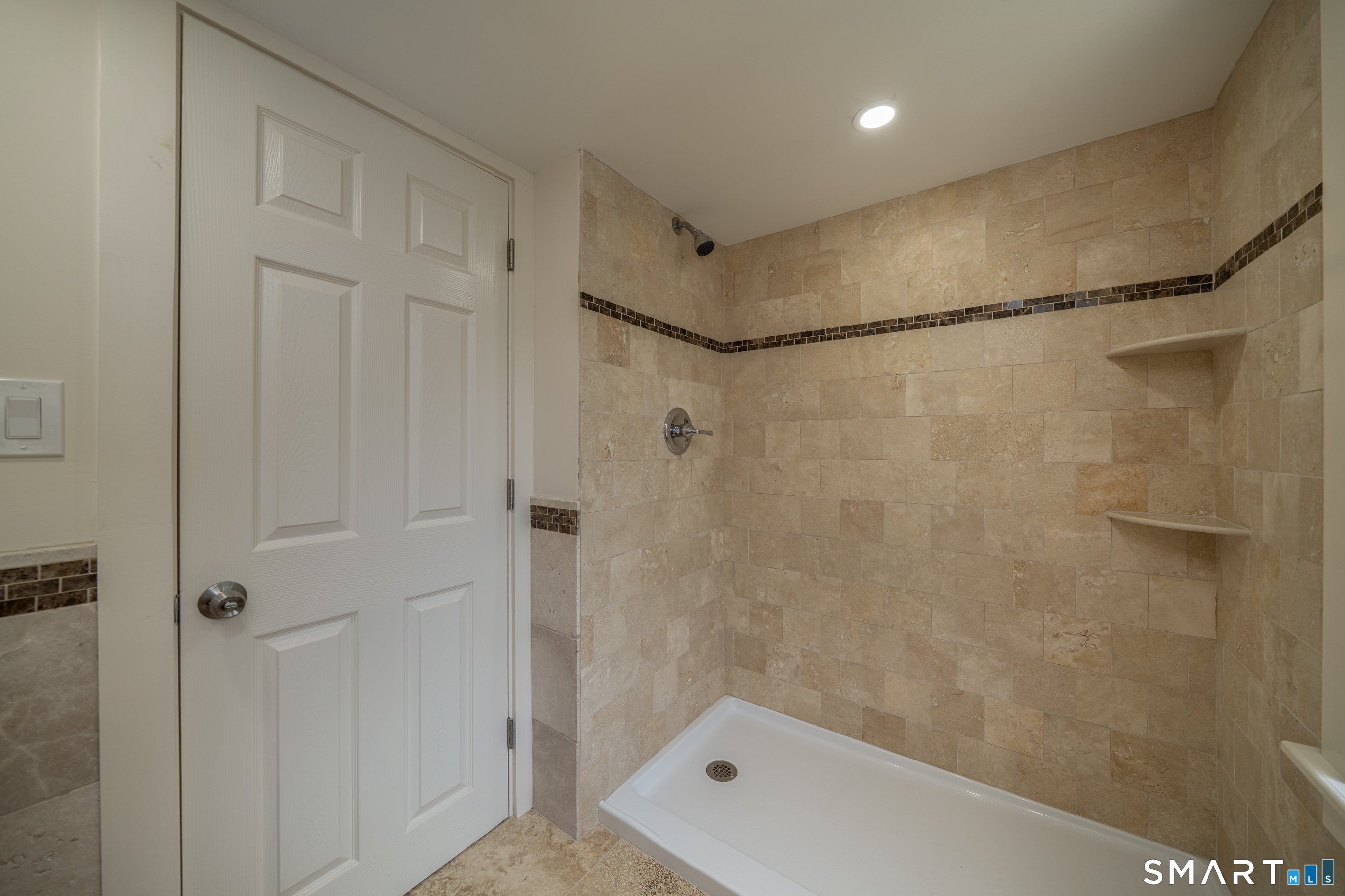 198-200 Shore Drive Branford CT 06405