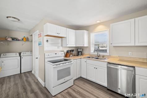 116 College Place Fairfield CT 06824
