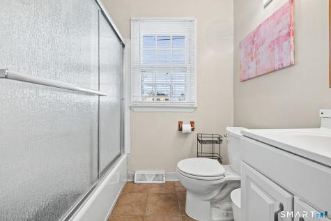 116 College Place Fairfield CT 06824
