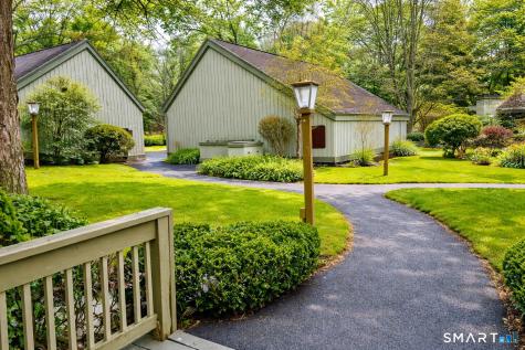 576 Heritage Village Southbury CT 06488