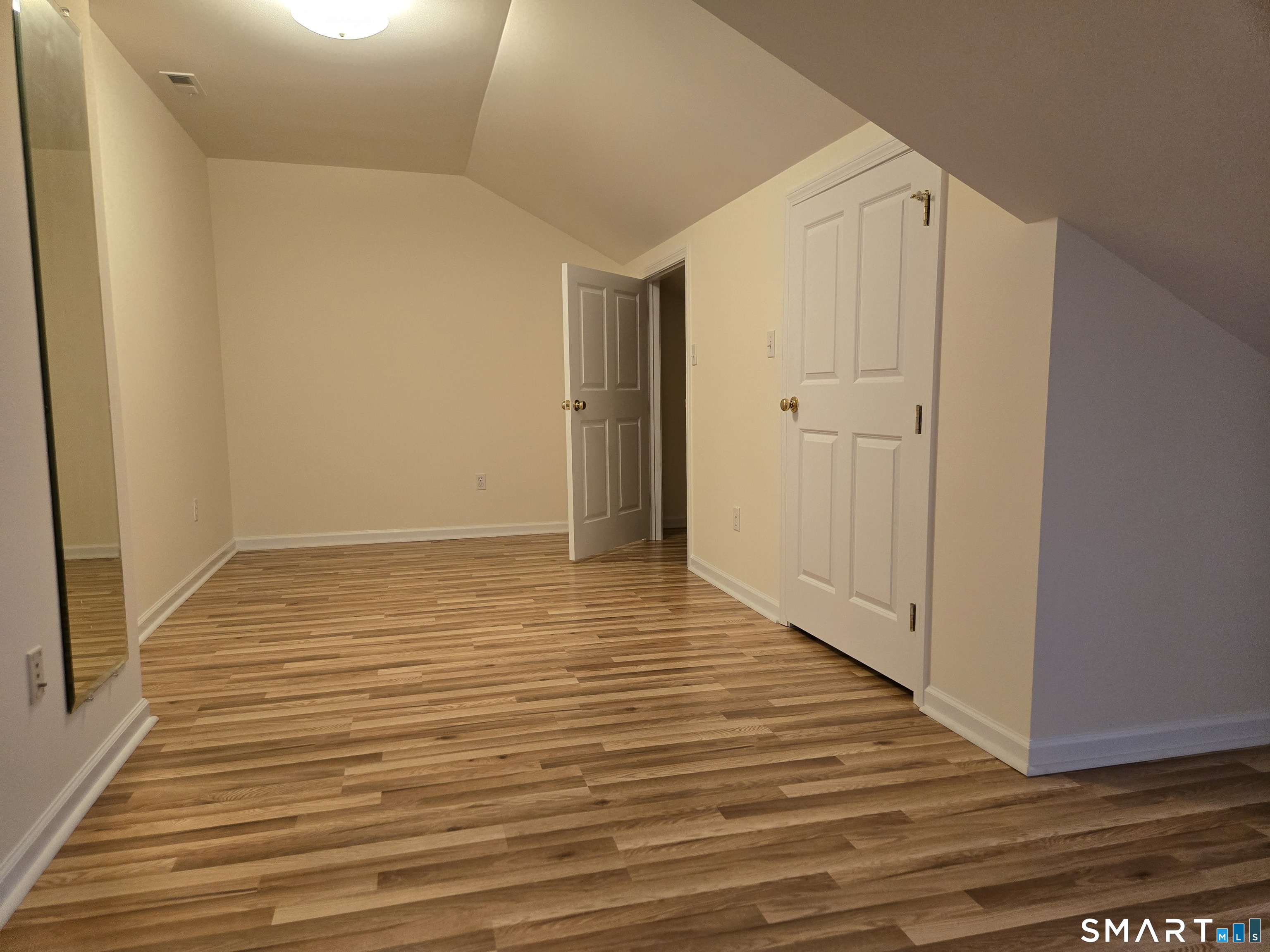 511 Elm Street North Haven CT 06473
