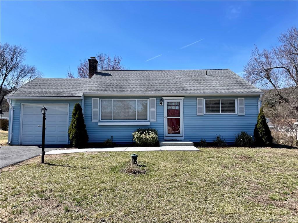 30 Meadow Brook Road Brookfield CT 06804