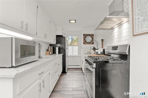 47 Hollow Tree Ridge Road Darien CT 06820