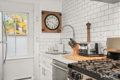 47 Hollow Tree Ridge Road Darien CT 06820