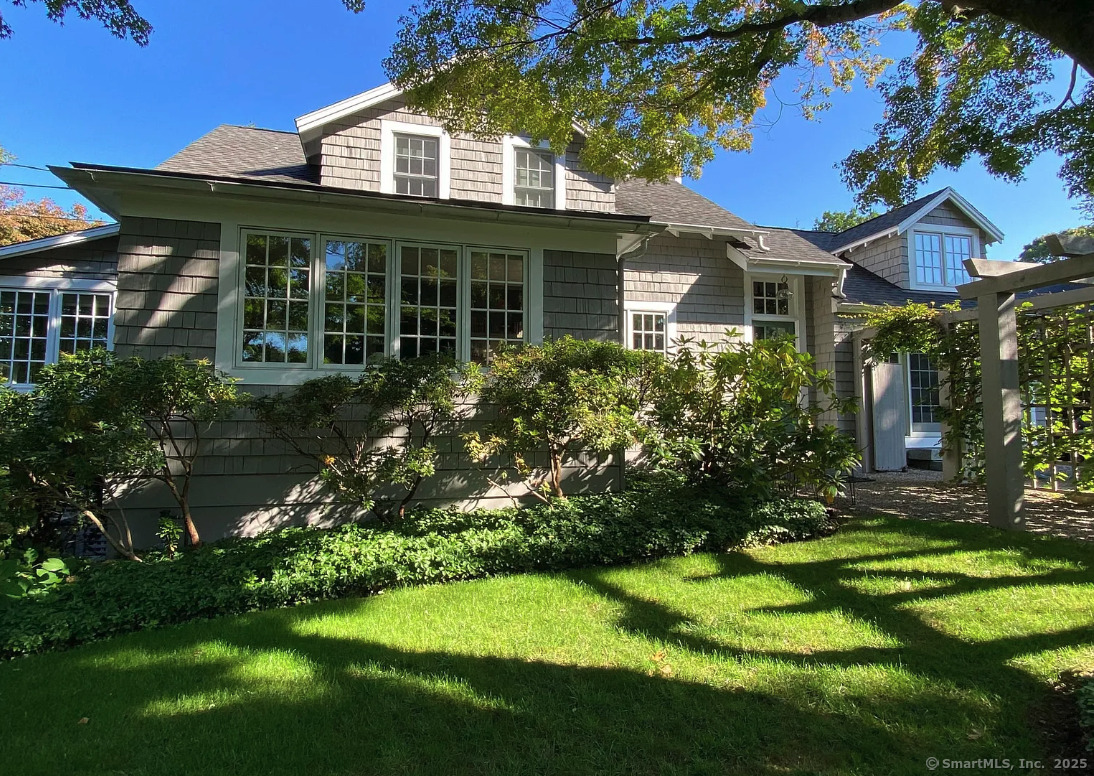 18 Milton Place Norwalk CT 06853