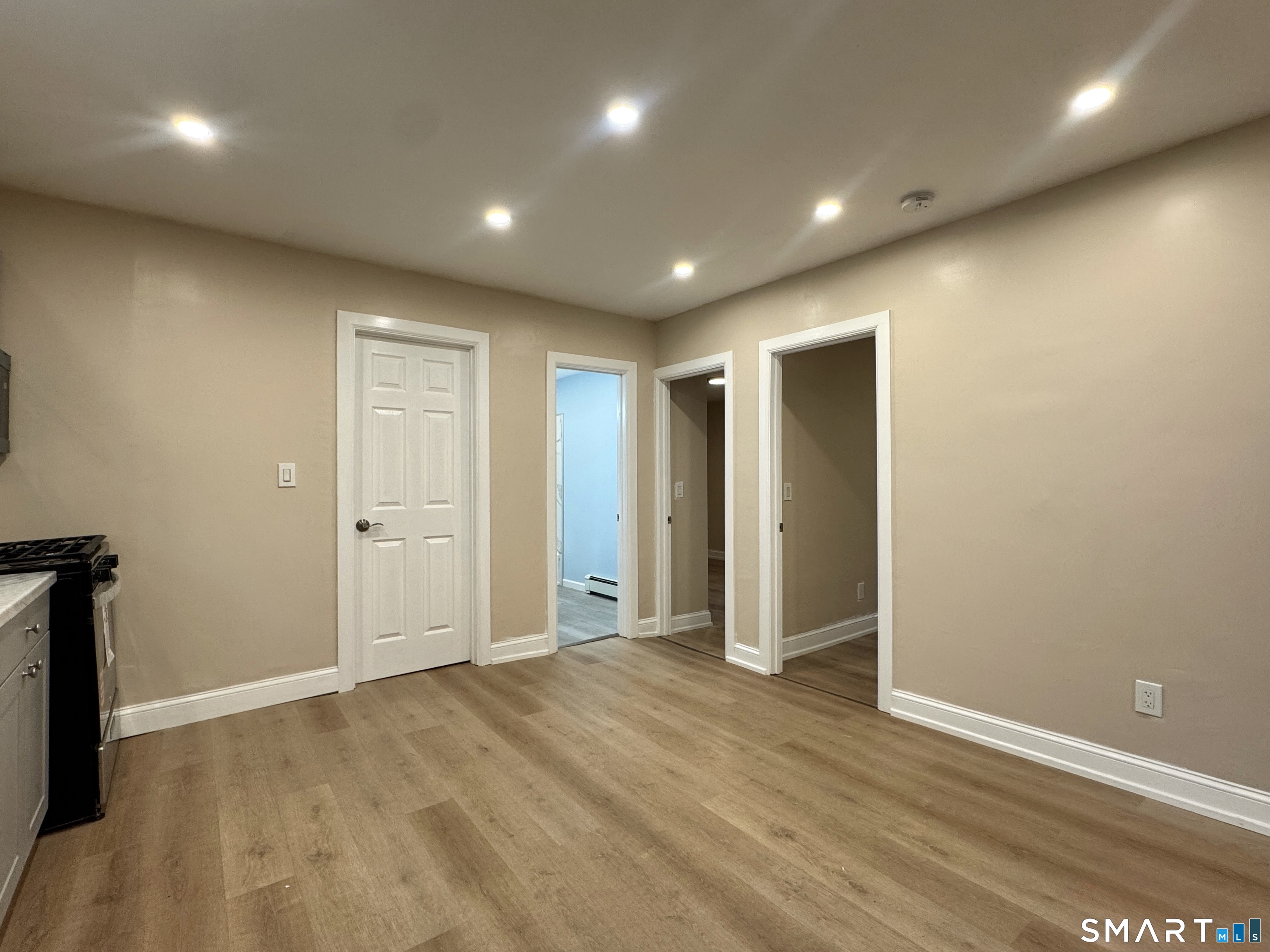 1248 North Main Street Waterbury CT 06704