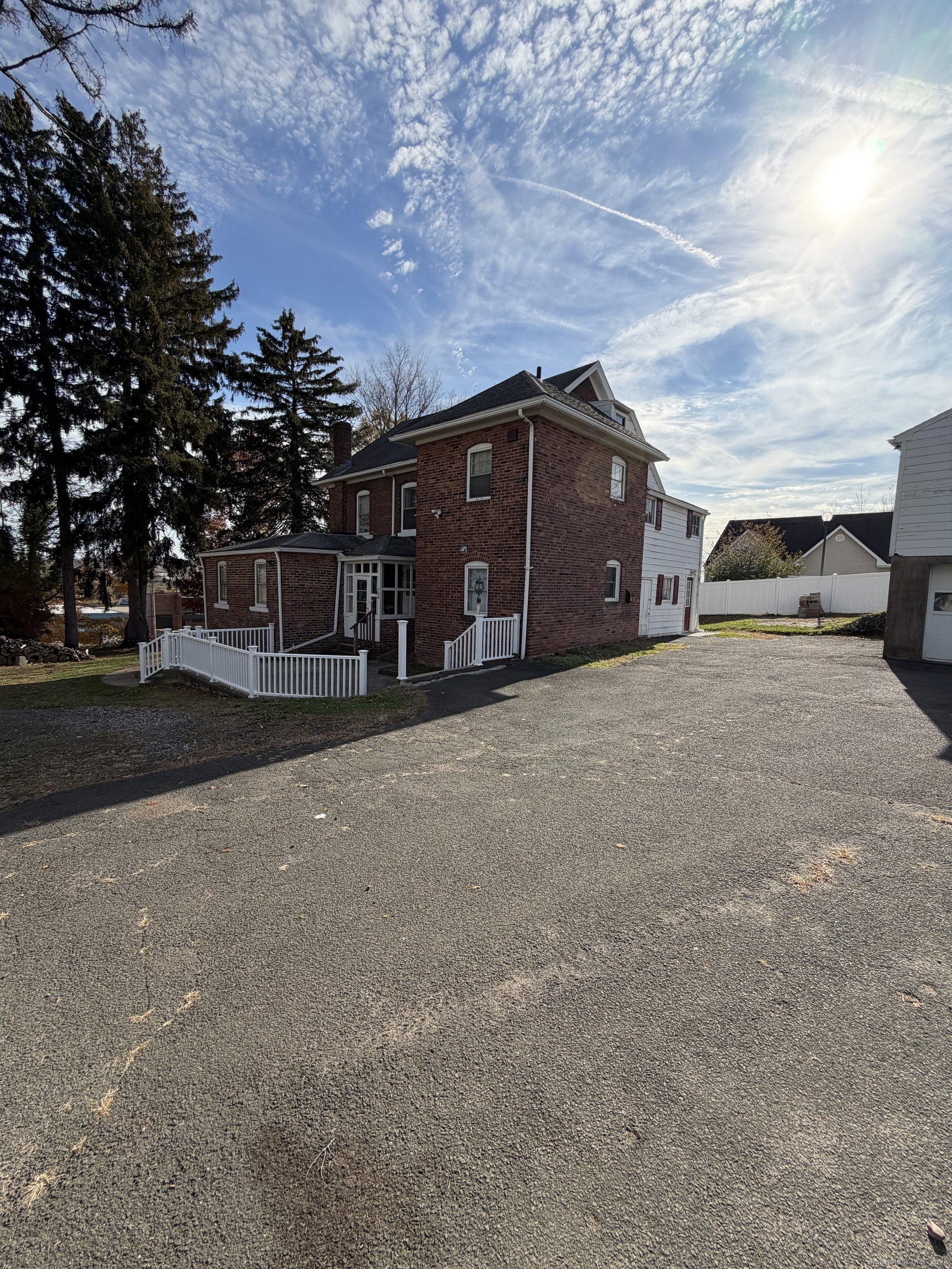2964 State Street Hamden CT 06517