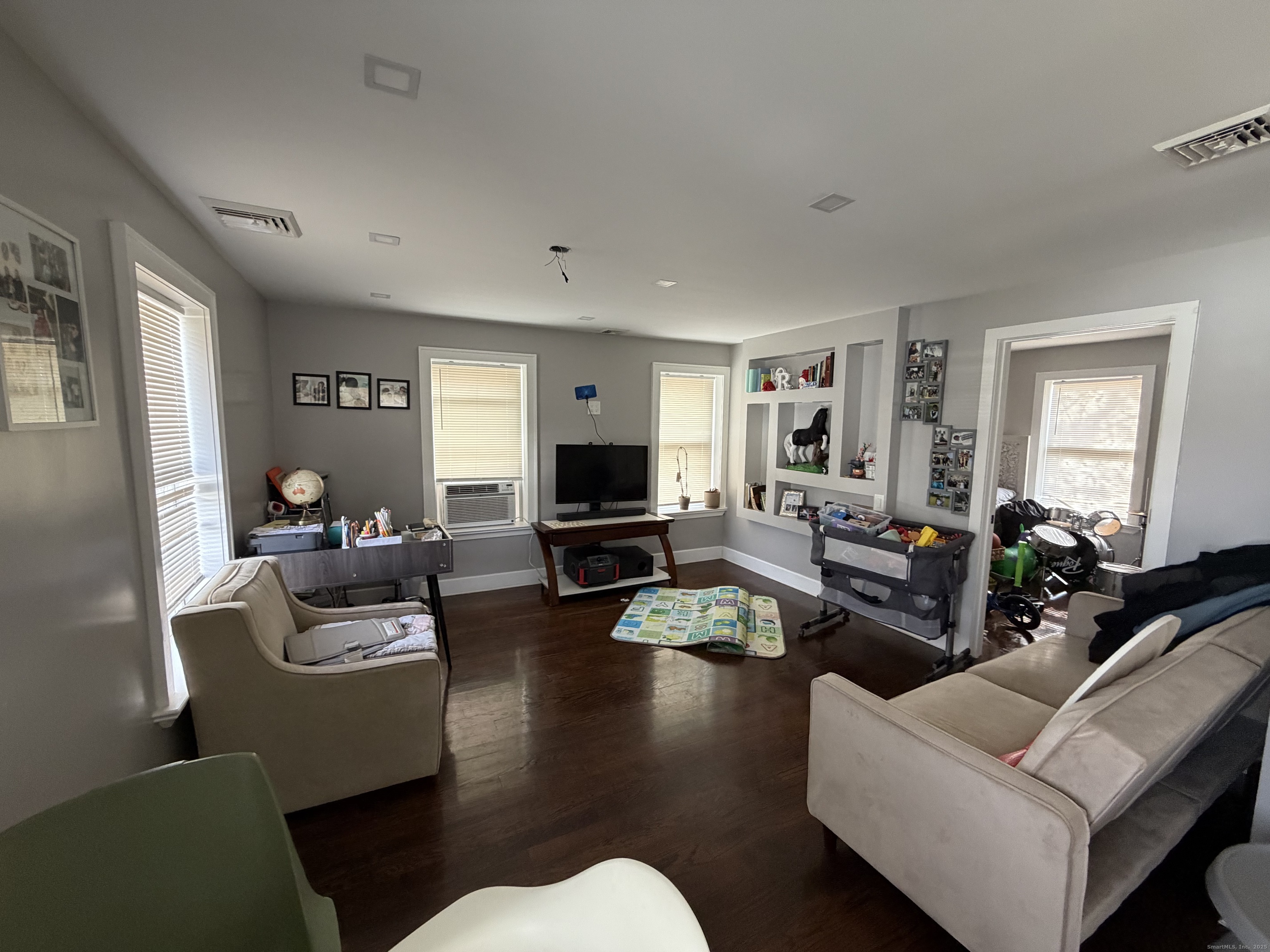2964 State Street Hamden CT 06517