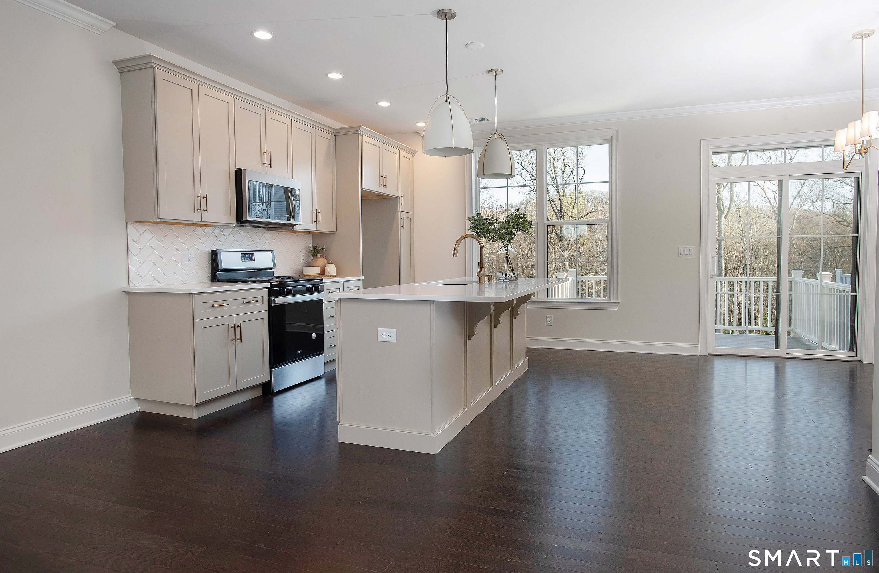 71 Brentwood Circle Danbury CT 06810