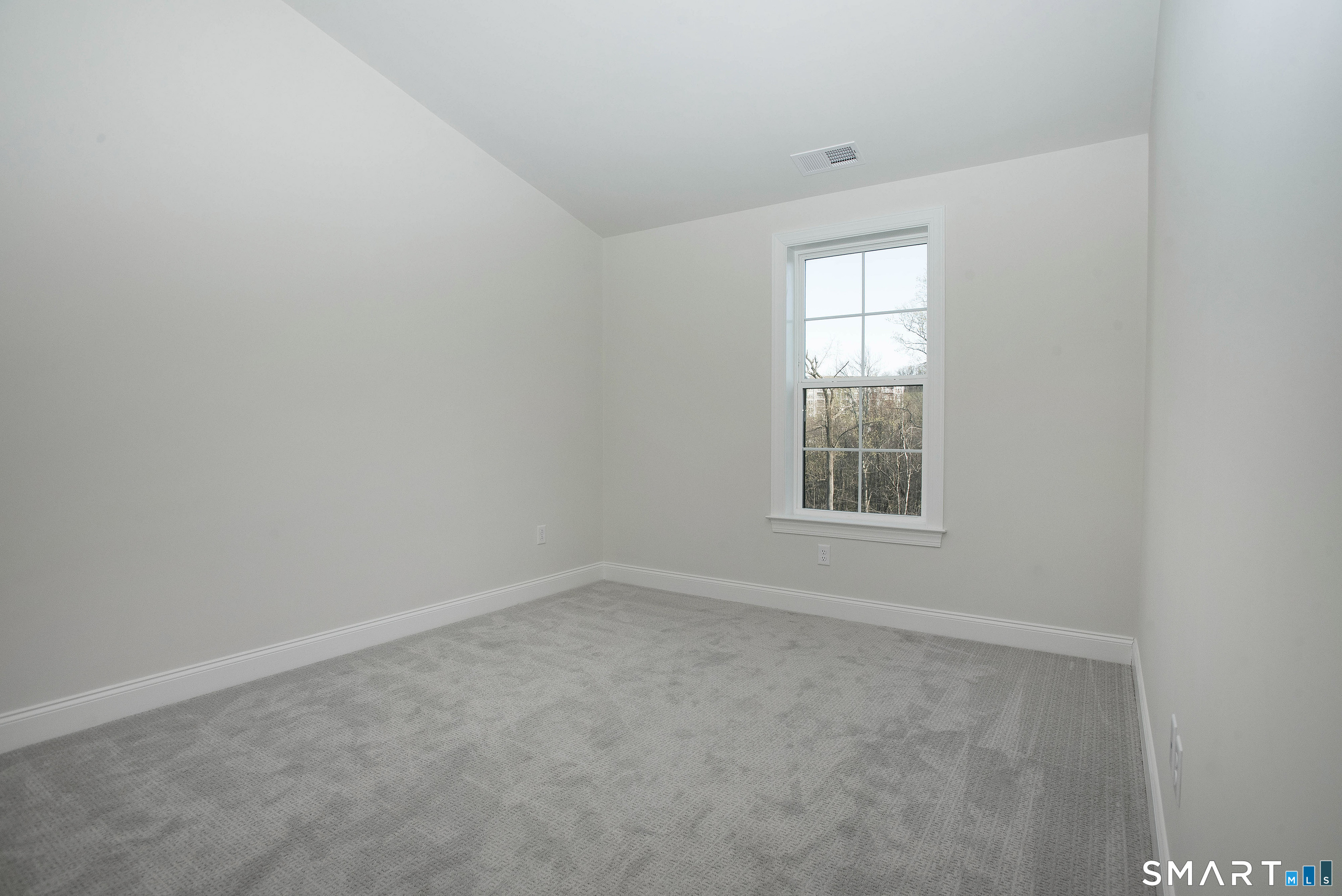 71 Brentwood Circle Danbury CT 06810