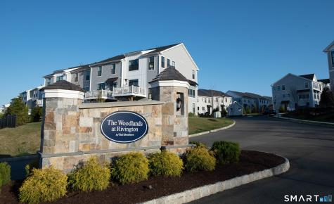 71 Brentwood Circle Danbury CT 06810
