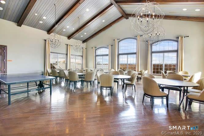 71 Brentwood Circle Danbury CT 06810