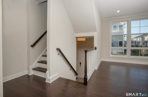 71 Brentwood Circle Danbury CT 06810
