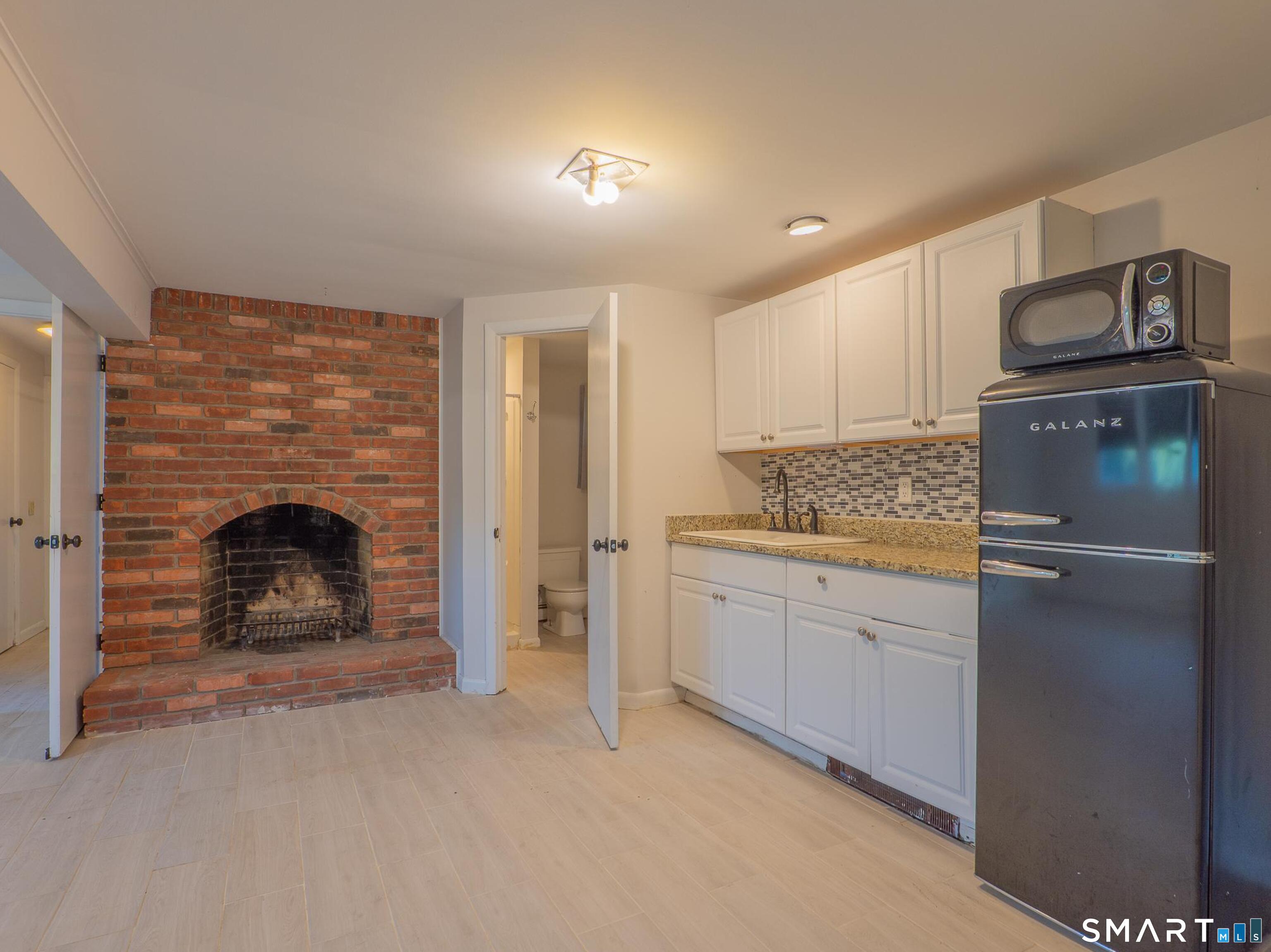 45 Riverside Road Newtown CT 06482