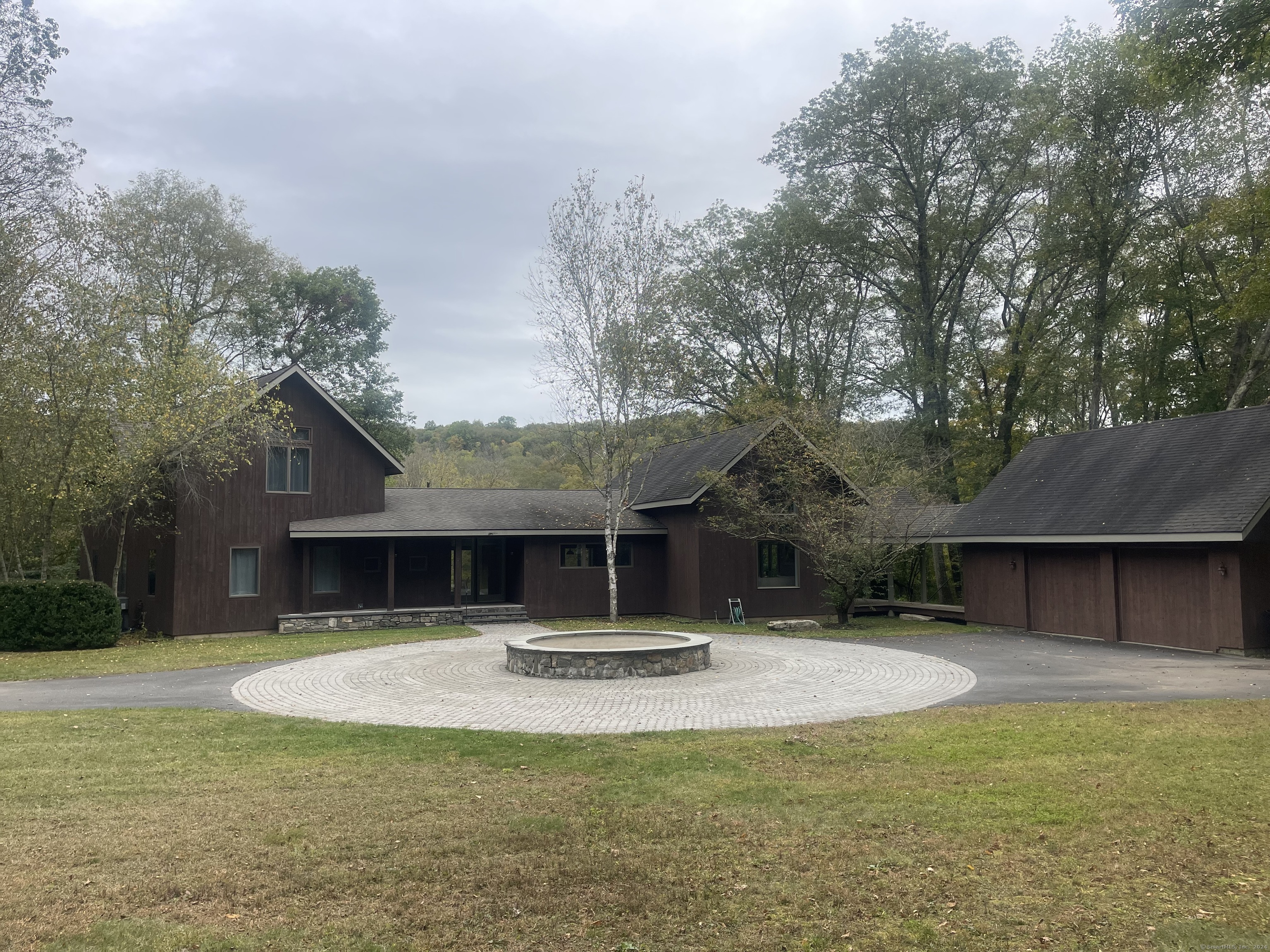 8 River Bend Lane Sherman CT 06784