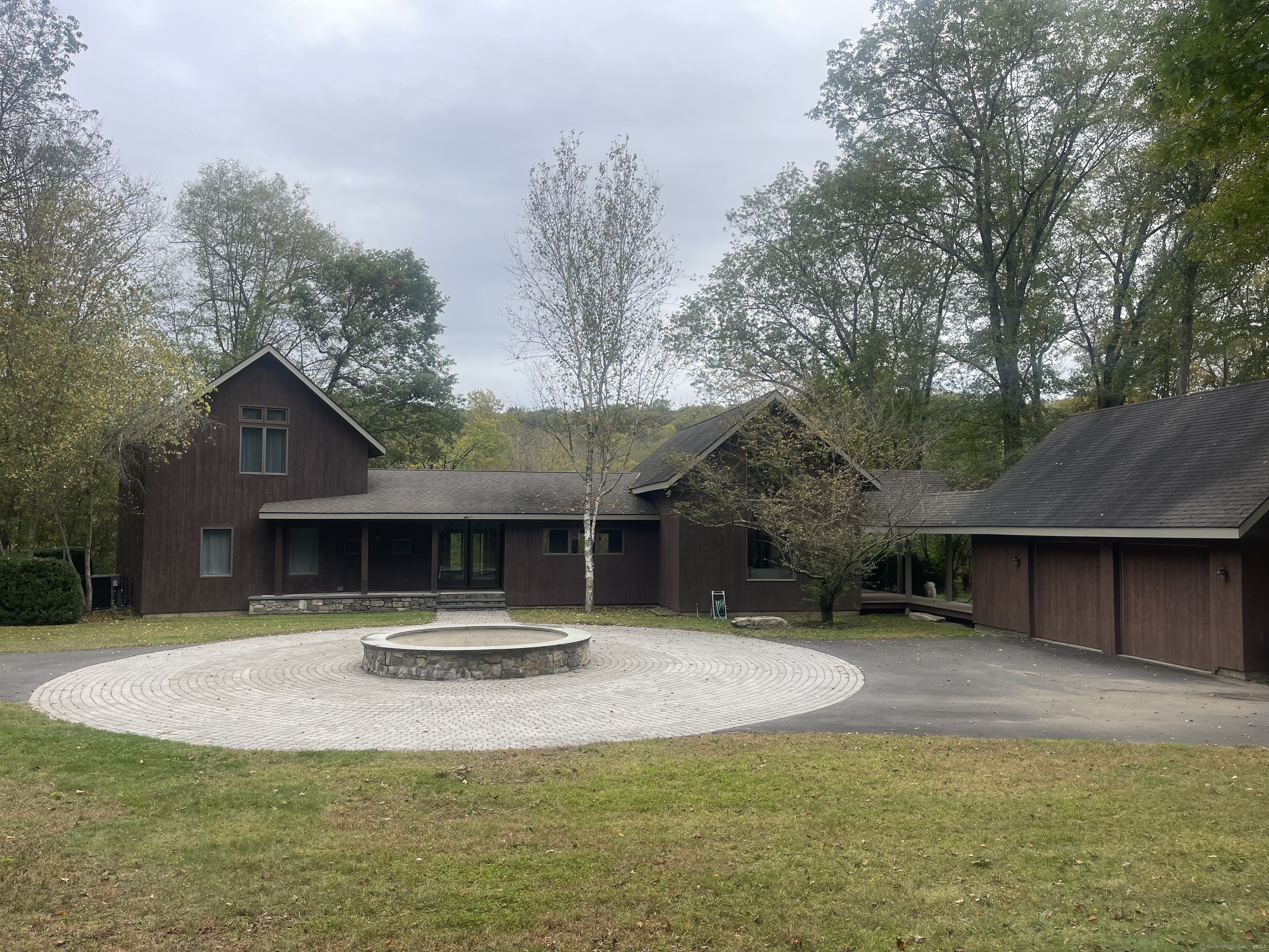 8 River Bend Lane Sherman CT 06784
