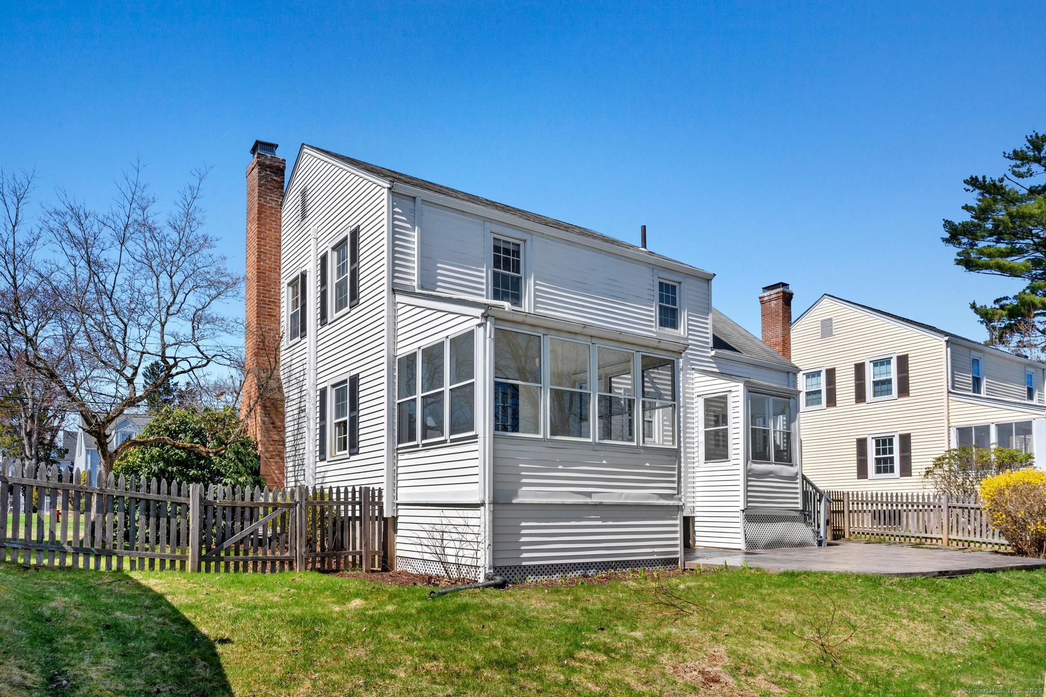 10 Greenacres Avenue West Hartford CT 06107