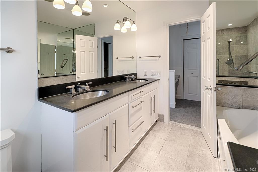 230 Saugatuck Avenue Westport CT 06880