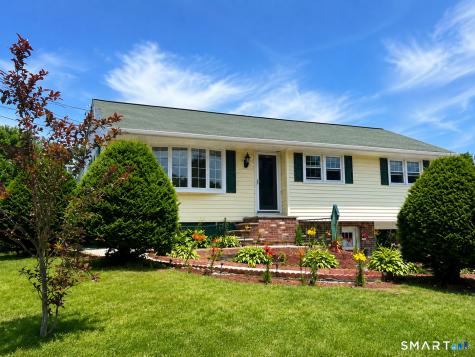7 River Street Stonington CT 06379