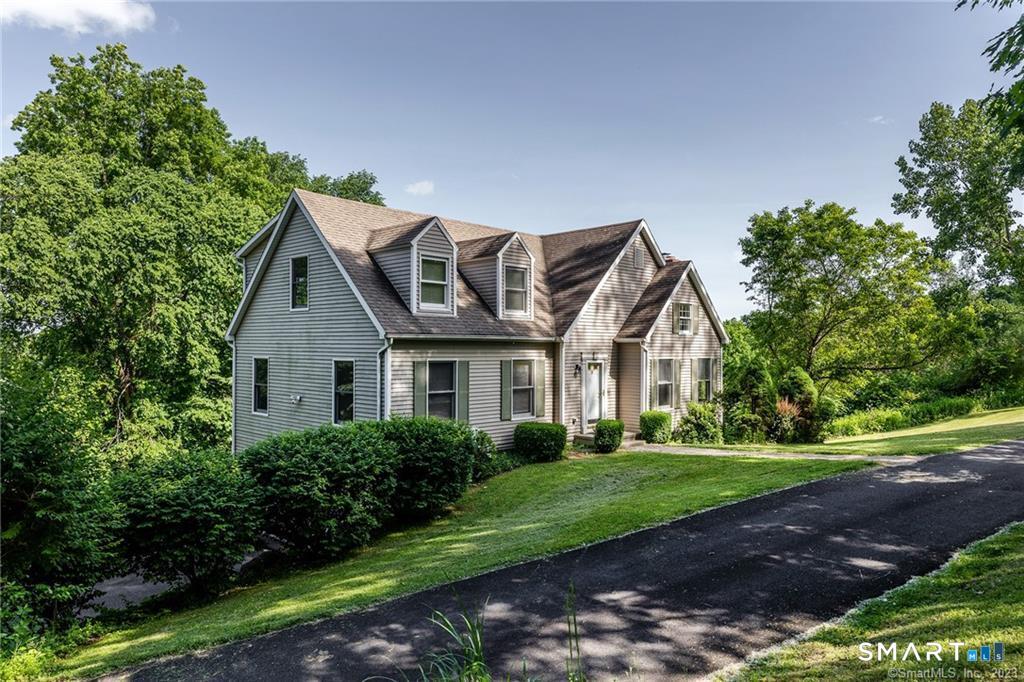 18 Smoke Ridge Drive Sherman CT 06784