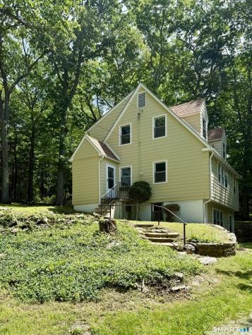 19 Old Town Road Shelton CT 06484