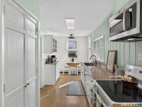 44 Sea View Avenue East Lyme CT 06357