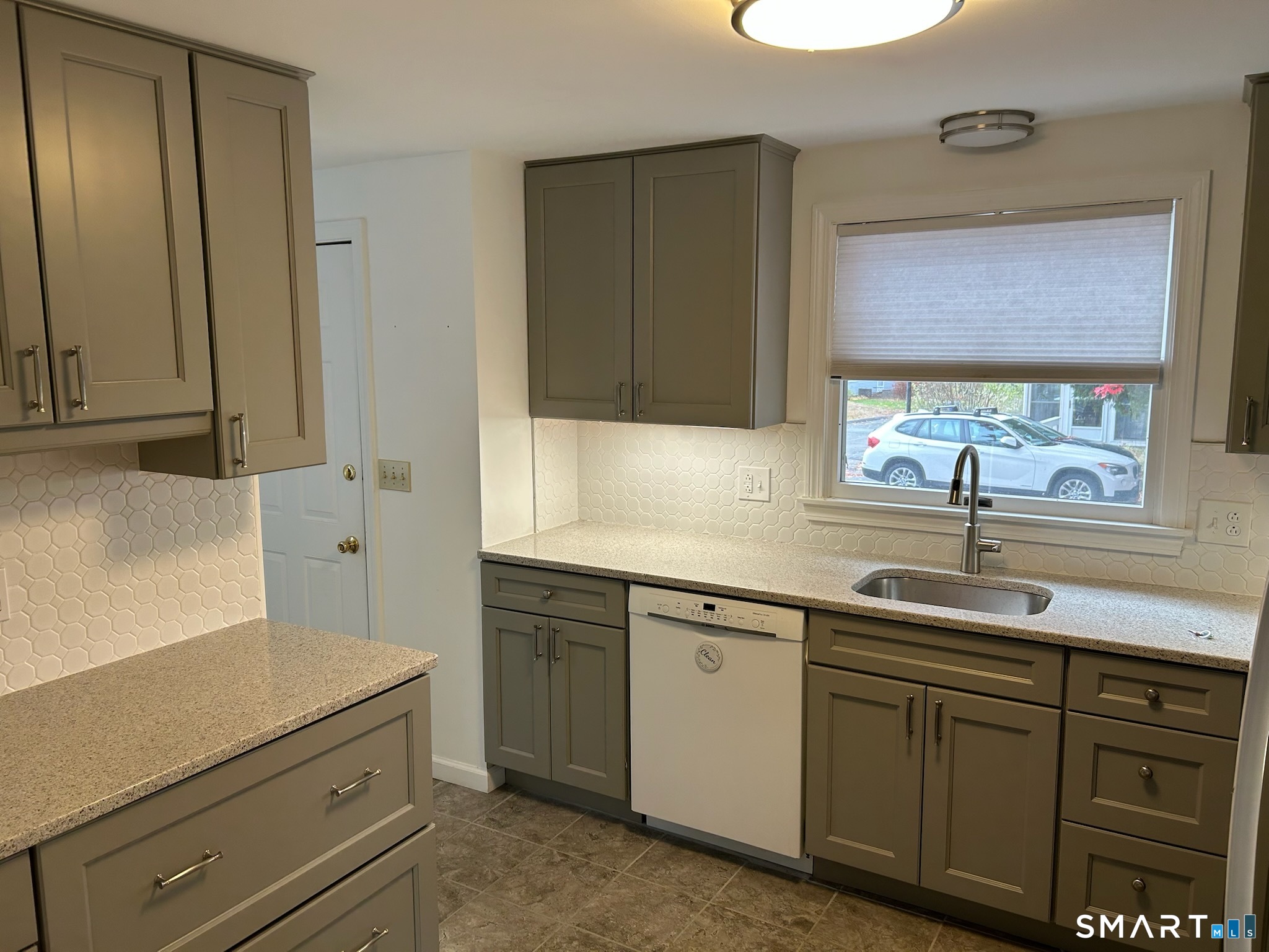 140 Flagg Road West Hartford CT 06117