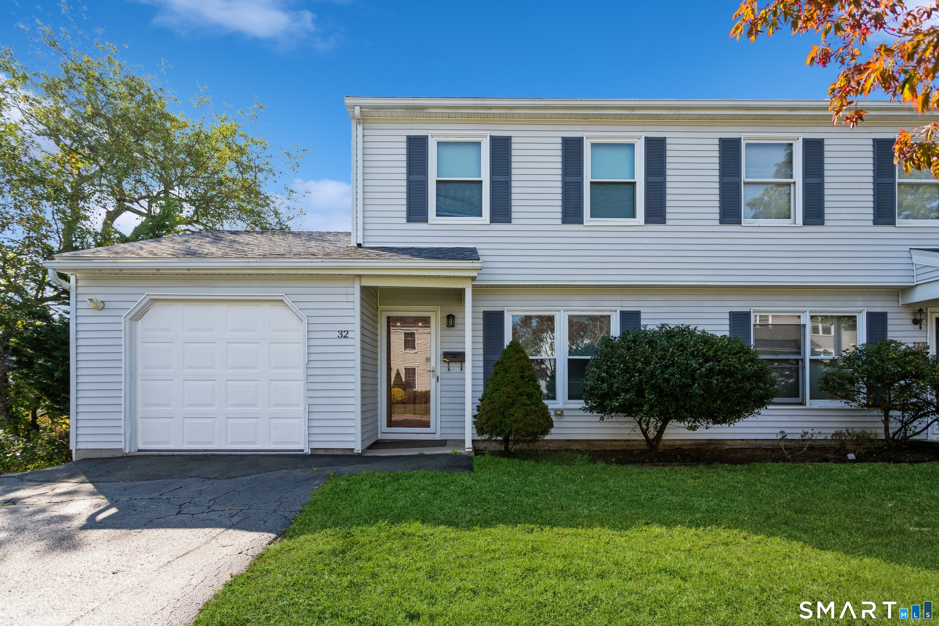32 Sherwood Place Fairfield CT 06890